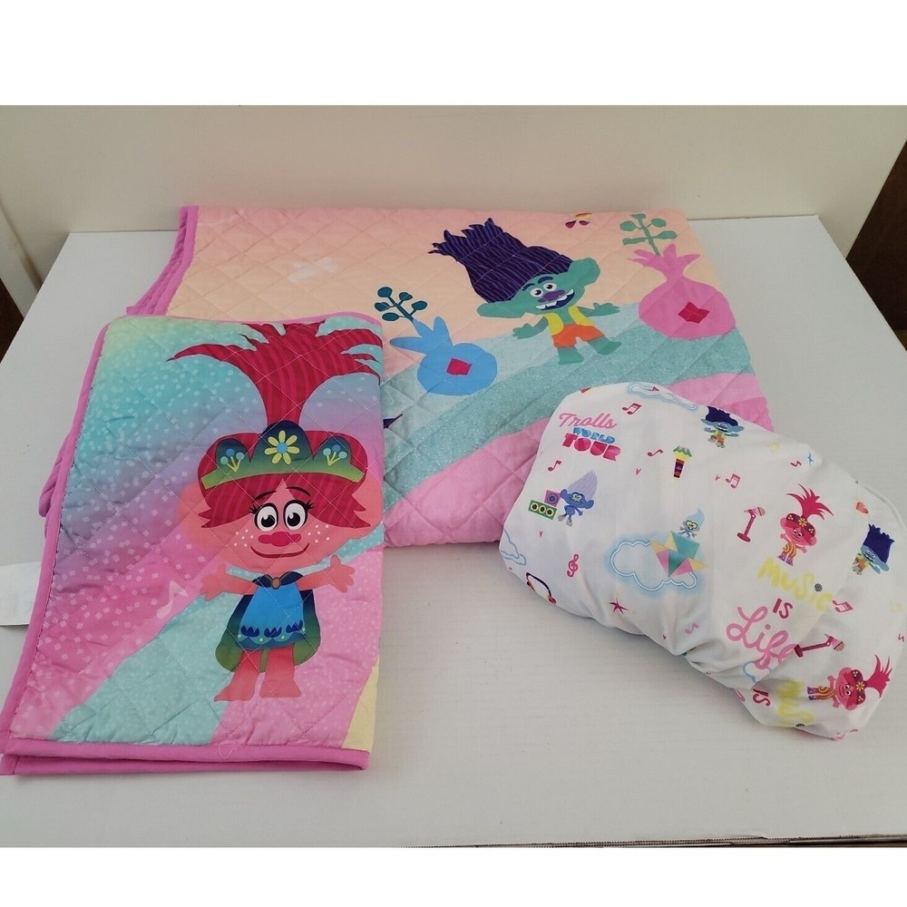 DreamWorks Trolls World Tour Twin Bedding Set Music is Life 3pc Quilt Sheet Pink